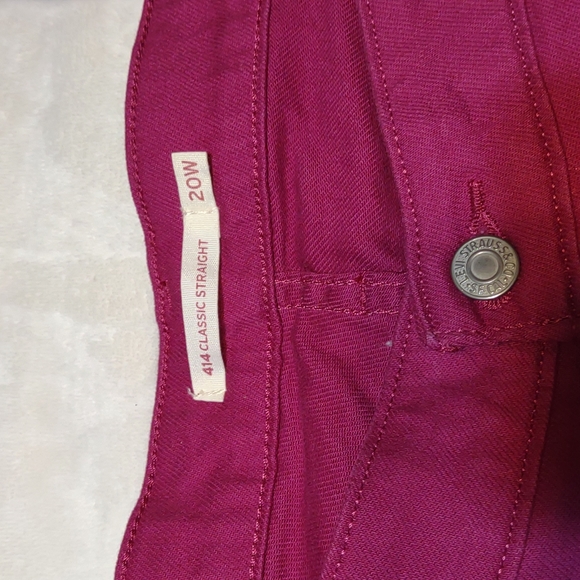 Levi's 414 Classic Straight Raspberry NWT Jeans - Picture 6 of 12